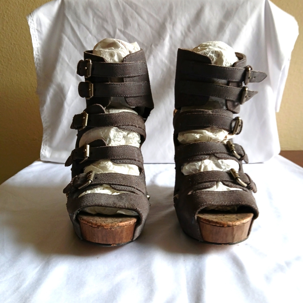 Sam Edelman Strappy Wedge Sandals Metal Detailing
